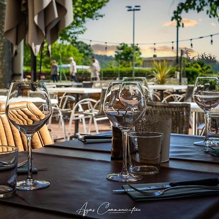 ホテル Logis Du Champ De Mars Puy-Saint-Martin エクステリア 写真